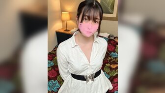 FC2PPV3067459 肉肉妹妹有点青涩害羞 小穴淫水流不停[Part1]