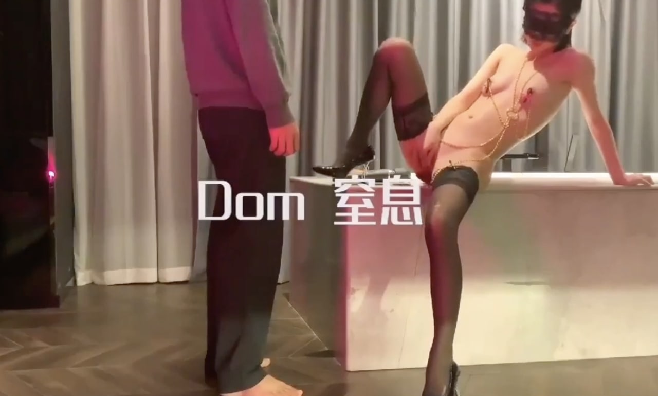 国产精品视频第一区二区推特大神Dom窒息咖啡店女老板后续